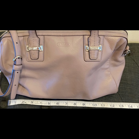 Coach duffle style purse. - Picture 6 of 7